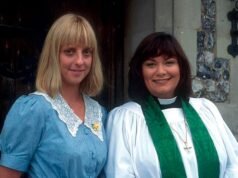 DR ELLE: Por que inúmeras mulheres de meia-idade aparentemente saudáveis correm o risco de ataques cardíacos fatais – assim como o amado vigário da estrela de Dibelly, Emma Chambers, que morreu com apenas 53 anos