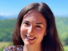 A professora da Universidade de Oxford, 33, é acusada de possuir imagens indecentes de crianças