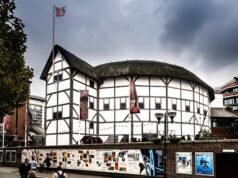 Shakespeare’s Globe e National Space Academy acusados de ‘discriminação’ contra escolas privadas com taxas de dois níveis