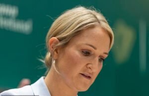 A forma como Helen McEntee lidou com a crise dos denunciantes da Garda chocou os membros da Coalizão. E há apenas uma solução que eles aceitarão do ministro em dificuldades