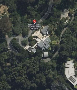 111784045-16198503-Guitar_House_was_previously_owned_by_famed_music_promoter_Bill_G-a-9_179166330924.avif