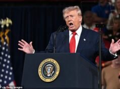 Trump renomeia Oceano Atlântico ou Pacífico como ‘Oceano Trump’ para grandes aplausos no MAGA Rally