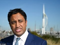 Reform UK acusa prisão de ‘agir contra o povo britânico patriótico’ depois de se recusar a remover livro que ajuda criminosos estrangeiros a obter cidadania britânica