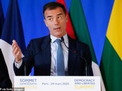 A libra deve ser cortada se o Reino Unido quiser voltar a aderir à União Europeia, alertou um importante eurodeputado