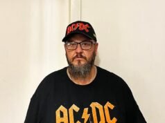Troy Saxby esperou 10 anos para ver o AC/DC com seus filhos… e então deu um soco em um covarde por ficar de pé durante sua música favorita. Foi o início de um ‘pesadelo’ que o levou ao tribunal