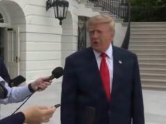 Trump insiste em se juntar ao ataque saudita depois que terroristas Houthi mataram 1 americano e 11 outros no atentado ao aeroporto de Riad