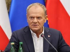 O primeiro-ministro da Polónia, Donald Tusk, e o seu ministro da Defesa foram presos após ‘ameaças e ataques planeados’