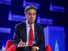 Atlântico Sul ‘Ed Miliband desencadeia novo conflito com a Argentina com a assinatura do novo campo petrolífero das Malvinas’