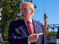 Trump explode com a história de lucrar com seus próprios mentores de mandato enquanto o ‘pânico’ toma conta da Casa Branca… e Susie Wiles convoca uma reunião de crise