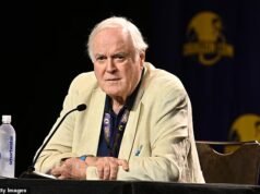 John Cleese pede aos estudantes de St Andrews que rejeitem o polêmico MSP Verde Q Manivannan para o papel de reitor