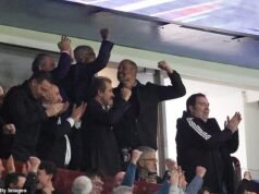 Muitos motivos para rir, majestade! O príncipe William comemora intensamente quando seu amado Aston Villa marca seis gols contra o Fenerbahce na Liga dos Campeões