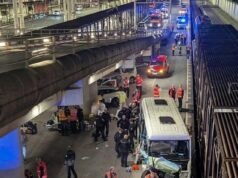 Dezenove pessoas ficaram feridas em uma colisão entre um trem e um ônibus na entrada do Túnel da Mancha