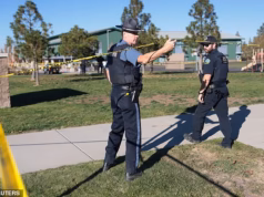 Adolescente armado usou espingarda comprada pela mãe para matar três crianças e uma professora na escola primária de Oregon
