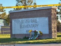 O atirador da escola de Oregon que matou três crianças e um professor, John Jay Griffin, 16, como foi revelado, ele também atirou em uma criança de sete anos em uma cadeira de rodas
