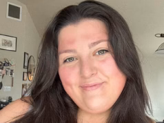 Professora de 25 anos morta em tiroteio no Oregon identificada como família revela que ela era amada por atos altruístas fora da sala de aula