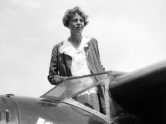 Novo despejo de fotos da ilha pode finalmente provar o que aconteceu com Amelia Earhart: Snaps oferecem novas pistas sobre o desaparecimento do aviador pioneiro