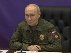 O Kremlin saudou a decisão “histórica” de Trump de suspender as sanções à Rússia um dia antes de estas entrarem em vigor