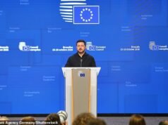 Zelensky divulgou evidências que ele diz ter desacelerado o sistema de satélite Starlink da Ucrânia, provando que Elon Musk era culpado.