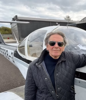 111924975-16217183-TRAGEDY_Veteran_instructor_Ian_Haggis_died_in_the_plane_crash-a-51_1792257446453.avif