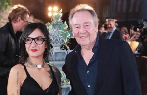 O comediante Paul Whitehouse lutou bravamente contra um bandido que tentou roubar seu cartão de banco em um caixa eletrônico