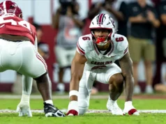 O edge rusher da Carolina do Sul, Dylan Stewart, está supostamente a caminho de retornar da suspensão contra a Flórida, na 16ª posição, no sábado.