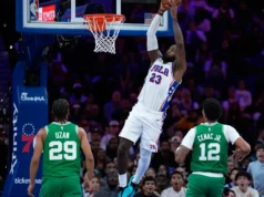 LeBron James faz estreia em casa na pré-temporada pelo 76ers, com desempenho estelar de Joel Embiid