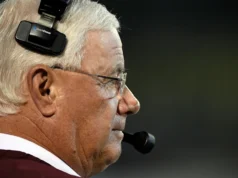 O ex-técnico do Alabama e Texas A&M, Dennis Franchioni, morreu