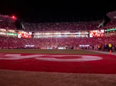 Alabama ‘tomou as medidas apropriadas’ contra torcedor que deu um soco no capacete do linebacker da Geórgia após a vitória dos Bulldogs