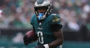 Eagles RB Tank Bigsby supostamente passando por uma cirurgia muscular central, Saquon Barkley cuida de uma lesão no tendão da coxa para pousar no IR