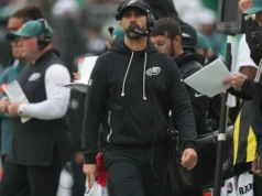 Nick Siriani culpa a manobra inicial dos Eagles no minuto final: ‘Eu nos custou aquele jogo’