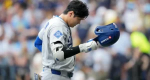 Shohei Ohtani está na escalação do NLCS Game 3 dos Dodgers, mas está atingindo o sexto lugar na ordem, o pior da carreira.