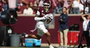 ASSISTA: Texas A&M HC fornece atualizações sobre wide receivers juniores