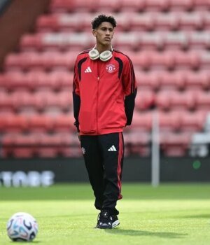 https3A2F2Fmedia.zenfs_.com2Fen2Fall_out_soccer_2762F0bf69271f99dace67cab5063b57a9f37.jpg