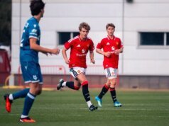 Jacy, filho de Michael Carrick, faz sua estreia amistosa a portas fechadas pelo Manchester United