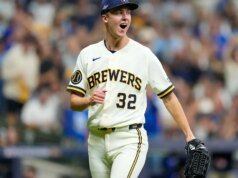 O ás de Brewer, Jacob Misiorowski, trabalha no 5º turno da abertura do NLCS contra os Dodgers.