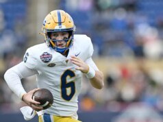 A temporada de Pitt QB Mason Heintschell terminou com uma ruptura do ligamento cruzado anterior no joelho direito