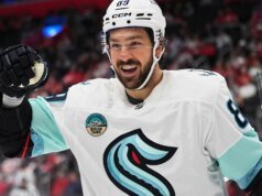 Gaudreau marca duas vezes no segundo período de 4 gols na vitória do Kraken sobre os Red Wings por 6-3