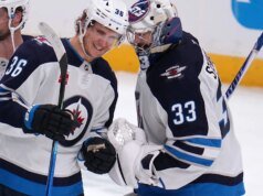 Os Jets venceram os Penguins por 3 a 2, com Cole Perfetti marcando aos 9 segundos de jogo.