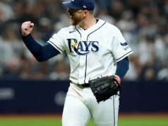 Rasmussen não conseguiu acertar 7 2/3 entradas quando os Rays abriram a AL Division Series com uma vitória por 1 a 0 sobre os Yanks.