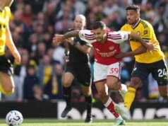 Calafiori e Guimarães marcam Arsenal volta à boa forma com vitória por 2 a 1 sobre o Leeds, nos Emirados
