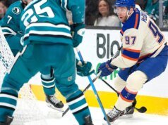 McDavid marcou a décima assistência na vitória dos Oilers sobre os Sharks por 3 a 1, pela quarta vitória consecutiva