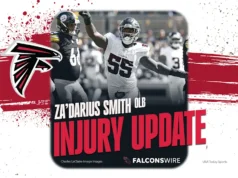 Concussão para Edge Rusher dos Falcons fora de jogo