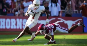 Onde está o futebol do Texas na última pesquisa da AP após a derrota para Oklahoma