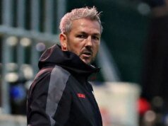 Jones deixou o cargo de técnico do País de Gales Sub-21