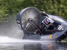 Como adolescentes correm em hovercraft a 70 mph sem freios