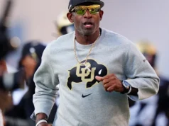 Deion Sanders chama manual vazado de ‘algo que acontece’