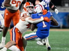 O linebacker estrela de Clemson, Sammy Brown, está feliz com a localização dos Tigers