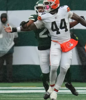 https3A2F2Fmedia.zenfs_.com2Fen2Fcleveland_browns_wire_usa_today_sports_articles_7242F3ca4bc180.webp
