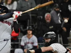 Patrick Bailey, dos Guardians, junta-se à lista exclusiva de playoffs da MLB com um grande jogo 4 contra o White Sox
