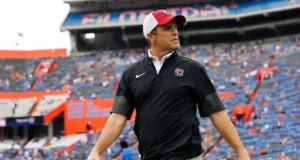 Apoios para Eddie Jeremiah Donati depois que Shane Beamer, da Carolina do Sul, eliminou a Flórida